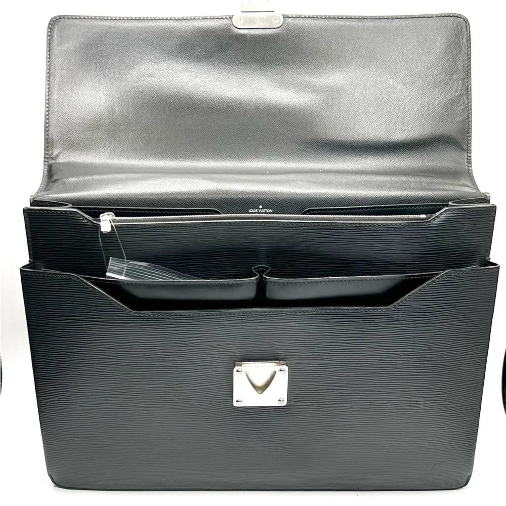 Louis Vuitton Robusto Briefcase in Black Epi Leather - Vintage